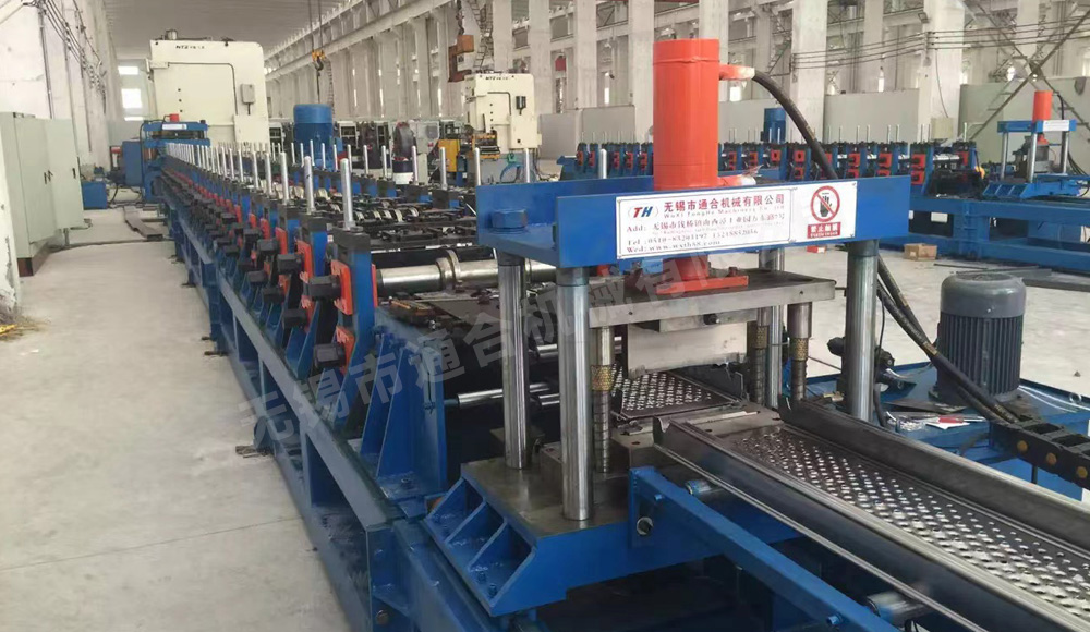 腳踏板設備生產(chǎn)線